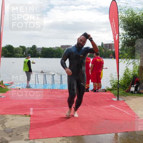16.06.2024 - 7 Türme Triathlon KatJ http://msf.ph/oto/6327284 16.06.2024 09:44:31 Schwimmen 112, 122, 125, 127 meine-sportfotos.de