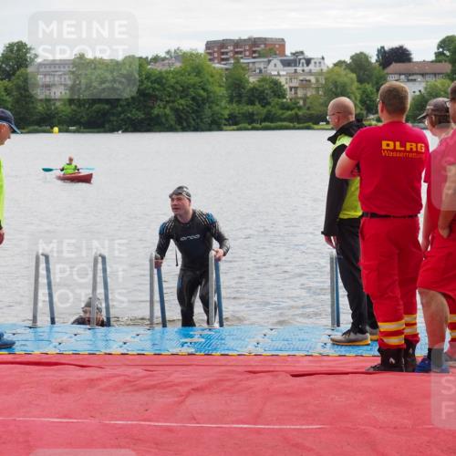 16.06.2024 - 7 Türme Triathlon KatJ http://msf.ph/oto/6327297 16.06.2024 09:44:47 Schwimmen 112, 122, 127 meine-sportfotos.de