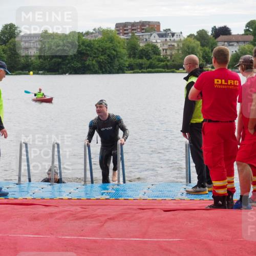 16.06.2024 - 7 Türme Triathlon KatJ http://msf.ph/oto/6327300 16.06.2024 09:44:47 Schwimmen 112, 122, 127 meine-sportfotos.de