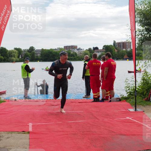 16.06.2024 - 7 Türme Triathlon KatJ http://msf.ph/oto/6327350 16.06.2024 09:44:52 Schwimmen 122, 127 meine-sportfotos.de