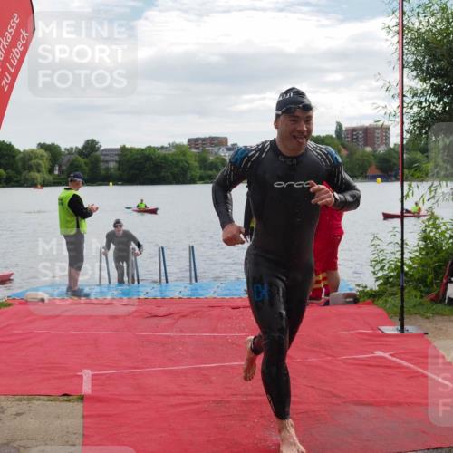 16.06.2024 - 7 Türme Triathlon KatJ http://msf.ph/oto/6327369 16.06.2024 09:44:53 Schwimmen 122, 127 meine-sportfotos.de