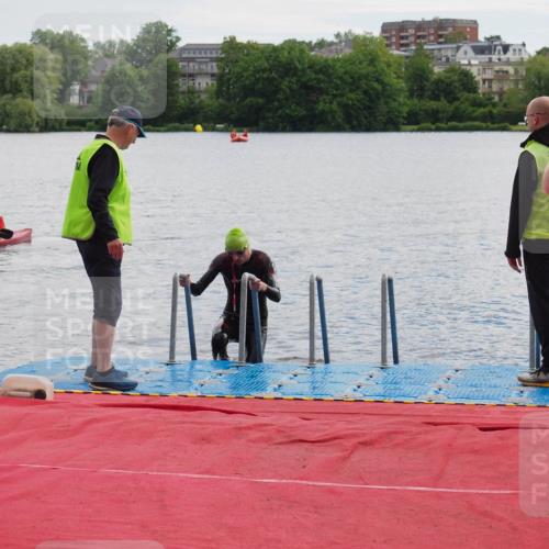 16.06.2024 - 7 Türme Triathlon KatJ http://msf.ph/oto/6327412 16.06.2024 09:45:56 Schwimmen 613 meine-sportfotos.de