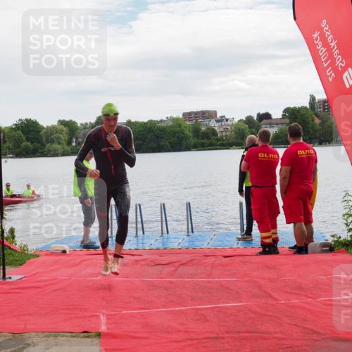 16.06.2024 - 7 Türme Triathlon KatJ http://msf.ph/oto/6327461 16.06.2024 09:46:01 Schwimmen 613 meine-sportfotos.de