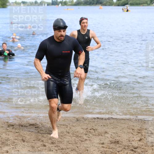 16.06.2024 - 26. Vierlanden-Triathlon Strokosch-Dieckow http://msf.ph/oto/6327472 16.06.2024 11:00:02 Schwimmen 232, 242, 246, 248, 261, 284, 286, 335, 337, 344, 232, 242, 246, 248, 261, 284, 286, 335, 337, 344 meine-sportfotos.de