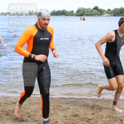 16.06.2024 - 26. Vierlanden-Triathlon Strokosch-Dieckow http://msf.ph/oto/6327498 16.06.2024 11:00:03 Schwimmen 232, 246, 261, 284, 286, 335, 337, 344, 232, 246, 261, 284, 286, 335, 337, 344 meine-sportfotos.de