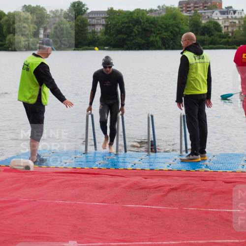 16.06.2024 - 7 Türme Triathlon KatJ http://msf.ph/oto/6327514 16.06.2024 09:49:55 Schwimmen 5, 140, 603 meine-sportfotos.de