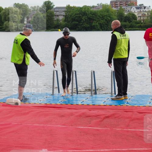 16.06.2024 - 7 Türme Triathlon KatJ http://msf.ph/oto/6327522 16.06.2024 09:49:55 Schwimmen 5, 140, 603 meine-sportfotos.de