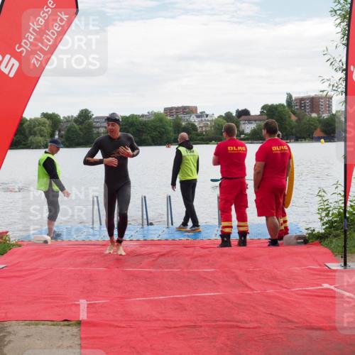 16.06.2024 - 7 Türme Triathlon KatJ http://msf.ph/oto/6327525 16.06.2024 09:49:58 Schwimmen 5, 140, 603 meine-sportfotos.de
