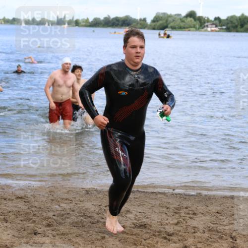 16.06.2024 - 26. Vierlanden-Triathlon Strokosch-Dieckow http://msf.ph/oto/6327567 16.06.2024 11:00:10 Schwimmen 246, 261, 283, 286, 335, 340, 344, 1274, 246, 261, 283, 286, 335, 340, 344, 1274 meine-sportfotos.de