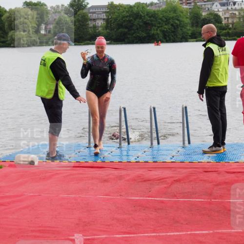 16.06.2024 - 7 Türme Triathlon KatJ http://msf.ph/oto/6327668 16.06.2024 09:50:27 Schwimmen 5, 603 meine-sportfotos.de