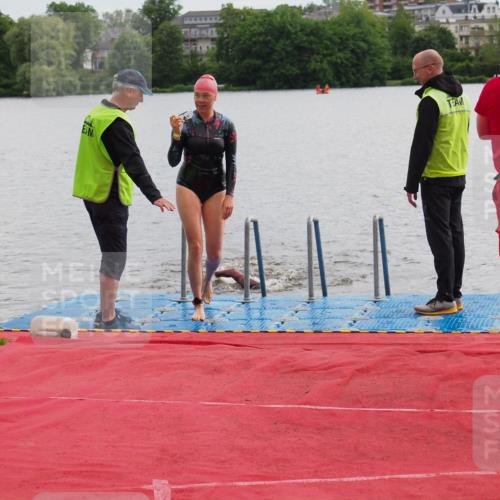 16.06.2024 - 7 Türme Triathlon KatJ http://msf.ph/oto/6327670 16.06.2024 09:50:28 Schwimmen 5, 603 meine-sportfotos.de