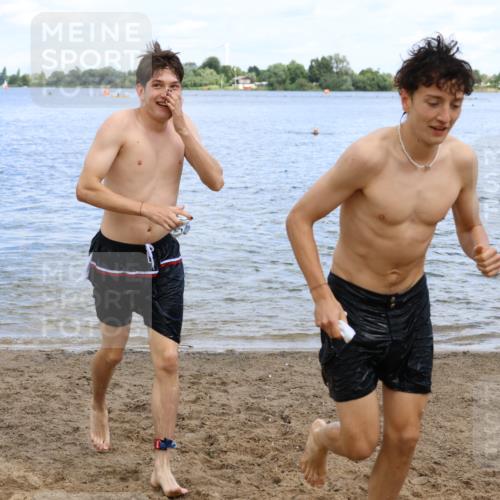 16.06.2024 - 26. Vierlanden-Triathlon Strokosch-Dieckow http://msf.ph/oto/6327677 16.06.2024 11:00:16 Schwimmen 276, 283, 340, 344, 1274, 276, 283, 340, 344, 1274 meine-sportfotos.de