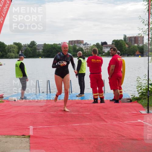 16.06.2024 - 7 Türme Triathlon KatJ http://msf.ph/oto/6327721 16.06.2024 09:50:32 Schwimmen 5, 603 meine-sportfotos.de