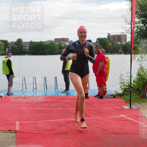 16.06.2024 - 7 Türme Triathlon KatJ http://msf.ph/oto/6327745 16.06.2024 09:50:33 Schwimmen 5, 603 meine-sportfotos.de
