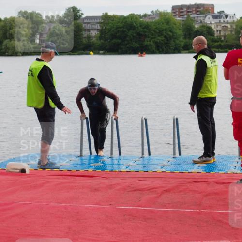 16.06.2024 - 7 Türme Triathlon KatJ http://msf.ph/oto/6327757 16.06.2024 09:50:37 Schwimmen 5, 603 meine-sportfotos.de