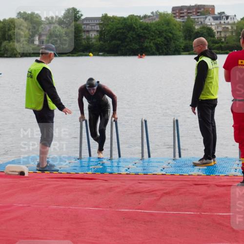 16.06.2024 - 7 Türme Triathlon KatJ http://msf.ph/oto/6327764 16.06.2024 09:50:37 Schwimmen 5, 603 meine-sportfotos.de