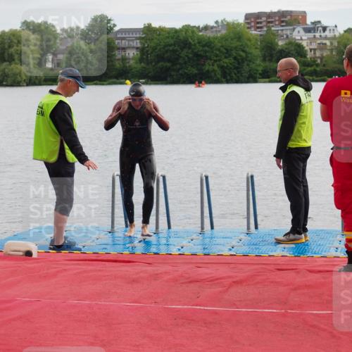 16.06.2024 - 7 Türme Triathlon KatJ http://msf.ph/oto/6327772 16.06.2024 09:50:38 Schwimmen 5 meine-sportfotos.de