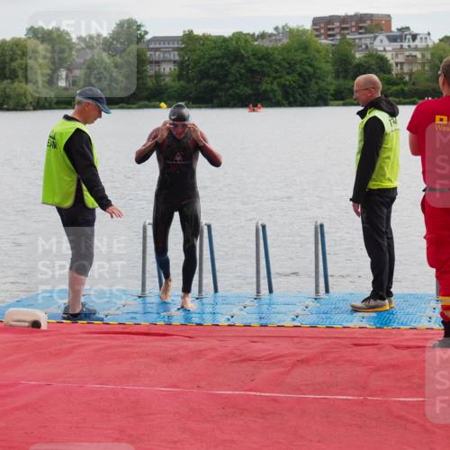 16.06.2024 - 7 Türme Triathlon KatJ http://msf.ph/oto/6327776 16.06.2024 09:50:38 Schwimmen 5 meine-sportfotos.de
