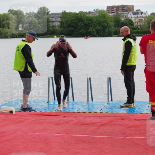 16.06.2024 - 7 Türme Triathlon KatJ http://msf.ph/oto/6327783 16.06.2024 09:50:39 Schwimmen  meine-sportfotos.de