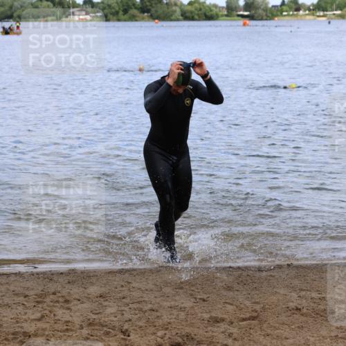 16.06.2024 - 26. Vierlanden-Triathlon Strokosch-Dieckow http://msf.ph/oto/6327794 16.06.2024 11:00:36 Schwimmen 236, 292, 236, 292 meine-sportfotos.de