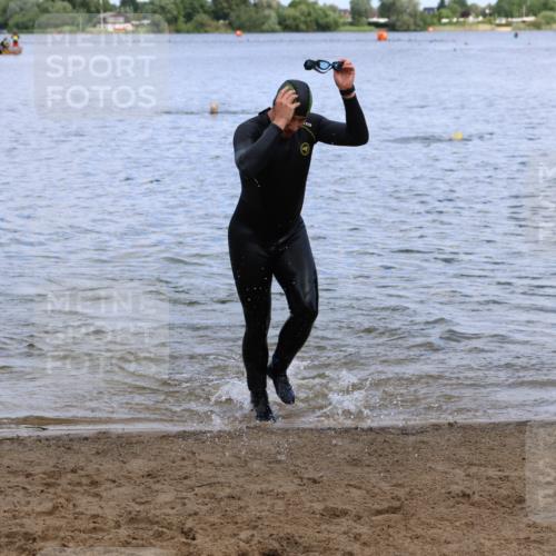 16.06.2024 - 26. Vierlanden-Triathlon Strokosch-Dieckow http://msf.ph/oto/6327812 16.06.2024 11:00:36 Schwimmen 236, 292, 236, 292 meine-sportfotos.de