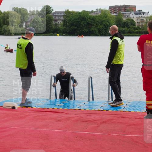 16.06.2024 - 7 Türme Triathlon KatJ http://msf.ph/oto/6327843 16.06.2024 09:51:05 Schwimmen 113 meine-sportfotos.de
