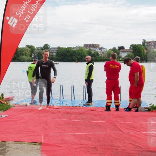 16.06.2024 - 7 Türme Triathlon KatJ http://msf.ph/oto/6327916 16.06.2024 09:51:13 Schwimmen 113 meine-sportfotos.de