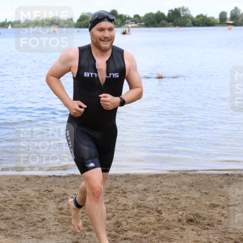 16.06.2024 - 26. Vierlanden-Triathlon Strokosch-Dieckow http://msf.ph/oto/6327946 16.06.2024 11:01:14 Schwimmen 350, 350 meine-sportfotos.de