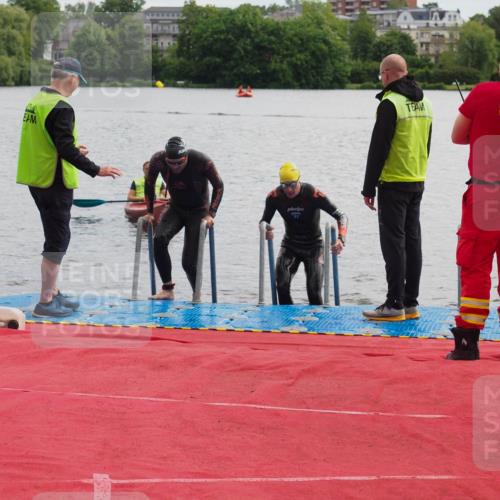 16.06.2024 - 7 Türme Triathlon KatJ http://msf.ph/oto/6328003 16.06.2024 09:52:07 Schwimmen 143, 604 meine-sportfotos.de
