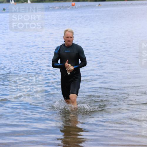 16.06.2024 - 26. Vierlanden-Triathlon Strokosch-Dieckow http://msf.ph/oto/6328009 16.06.2024 11:01:40 Schwimmen 307, 307 meine-sportfotos.de