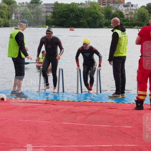 16.06.2024 - 7 Türme Triathlon KatJ http://msf.ph/oto/6328019 16.06.2024 09:52:08 Schwimmen 143, 604 meine-sportfotos.de