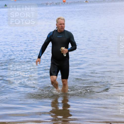 16.06.2024 - 26. Vierlanden-Triathlon Strokosch-Dieckow http://msf.ph/oto/6328061 16.06.2024 11:01:40 Schwimmen 307, 307 meine-sportfotos.de