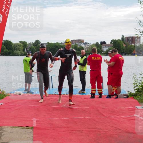 16.06.2024 - 7 Türme Triathlon KatJ http://msf.ph/oto/6328070 16.06.2024 09:52:14 Schwimmen 143, 604 meine-sportfotos.de