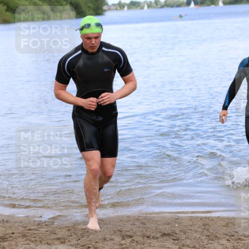 16.06.2024 - 26. Vierlanden-Triathlon Strokosch-Dieckow http://msf.ph/oto/6328079 16.06.2024 11:01:42 Schwimmen 307, 307 meine-sportfotos.de