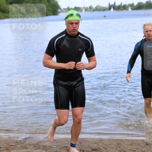 16.06.2024 - 26. Vierlanden-Triathlon Strokosch-Dieckow http://msf.ph/oto/6328121 16.06.2024 11:01:42 Schwimmen 307, 307 meine-sportfotos.de