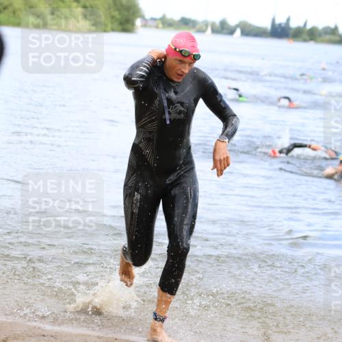 16.06.2024 - 26. Vierlanden-Triathlon Strokosch-Dieckow http://msf.ph/oto/6328193 16.06.2024 11:04:16 Schwimmen 406, 406 meine-sportfotos.de