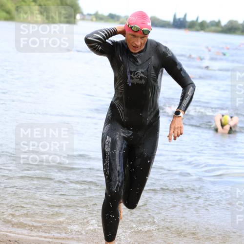 16.06.2024 - 26. Vierlanden-Triathlon Strokosch-Dieckow http://msf.ph/oto/6328216 16.06.2024 11:04:16 Schwimmen 406, 406 meine-sportfotos.de