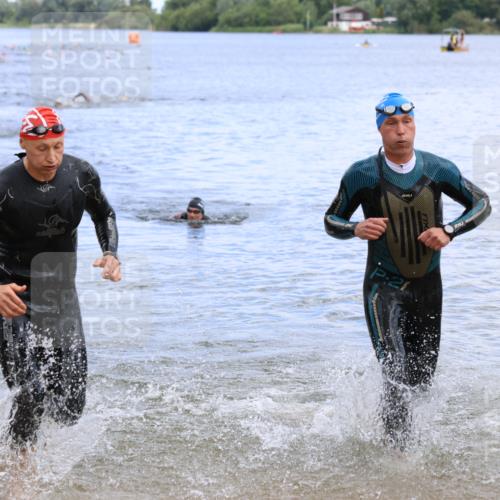 16.06.2024 - 26. Vierlanden-Triathlon Strokosch-Dieckow http://msf.ph/oto/6328330 16.06.2024 11:04:31 Schwimmen 358, 411, 446, 358, 411, 446 meine-sportfotos.de