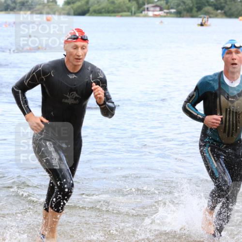 16.06.2024 - 26. Vierlanden-Triathlon Strokosch-Dieckow http://msf.ph/oto/6328373 16.06.2024 11:04:32 Schwimmen 358, 411, 446, 358, 411, 446 meine-sportfotos.de