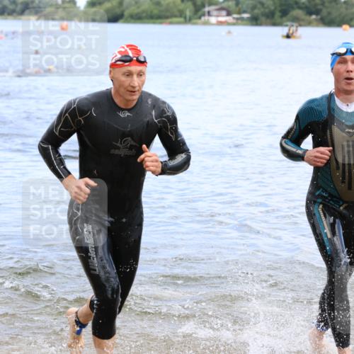 16.06.2024 - 26. Vierlanden-Triathlon Strokosch-Dieckow http://msf.ph/oto/6328383 16.06.2024 11:04:32 Schwimmen 358, 411, 446, 358, 411, 446 meine-sportfotos.de
