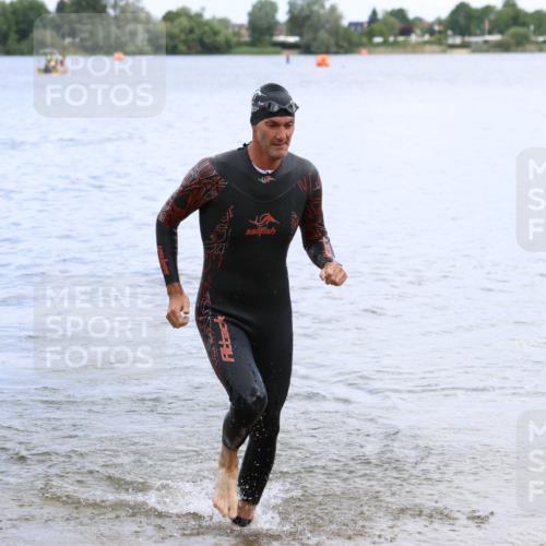 16.06.2024 - 26. Vierlanden-Triathlon Strokosch-Dieckow http://msf.ph/oto/6328399 16.06.2024 11:04:46 Schwimmen 425, 431, 447, 425, 431, 447 meine-sportfotos.de