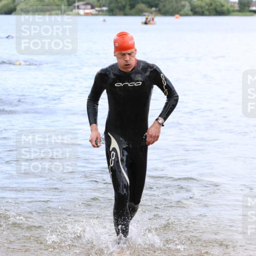 16.06.2024 - 26. Vierlanden-Triathlon Strokosch-Dieckow http://msf.ph/oto/6328490 16.06.2024 11:04:50 Schwimmen 425, 431, 447, 425, 431, 447 meine-sportfotos.de