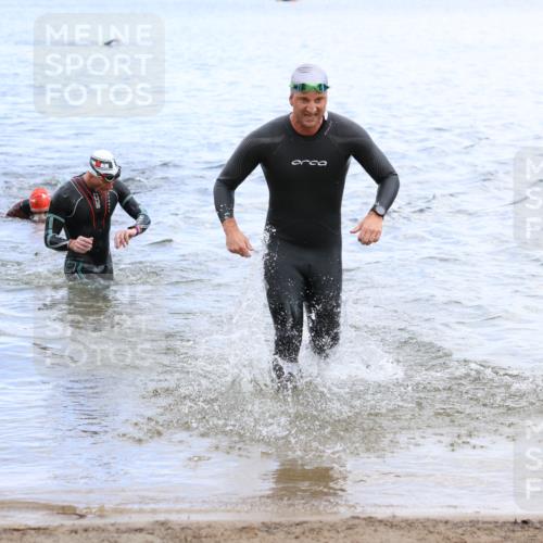 16.06.2024 - 26. Vierlanden-Triathlon Strokosch-Dieckow http://msf.ph/oto/6328678 16.06.2024 11:05:15 Schwimmen 383, 435, 436, 448, 383, 435, 436, 448 meine-sportfotos.de