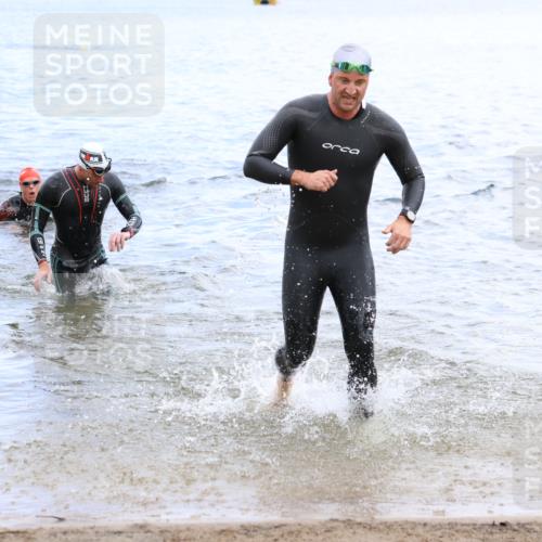 16.06.2024 - 26. Vierlanden-Triathlon Strokosch-Dieckow http://msf.ph/oto/6328706 16.06.2024 11:05:15 Schwimmen 383, 435, 436, 448, 383, 435, 436, 448 meine-sportfotos.de