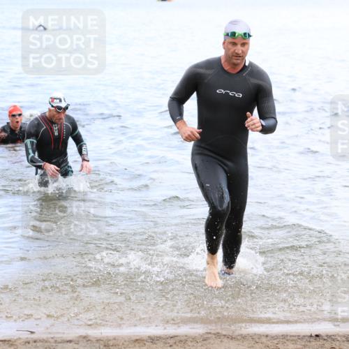 16.06.2024 - 26. Vierlanden-Triathlon Strokosch-Dieckow http://msf.ph/oto/6328728 16.06.2024 11:05:15 Schwimmen 383, 435, 436, 448, 383, 435, 436, 448 meine-sportfotos.de