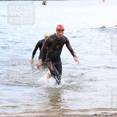 16.06.2024 - 26. Vierlanden-Triathlon Strokosch-Dieckow http://msf.ph/oto/6328811 16.06.2024 11:05:24 Schwimmen 361, 369, 383, 402, 415, 435, 439, 448, 463, 361, 369, 383, 402, 415, 435, 439, 448, 463 meine-sportfotos.de