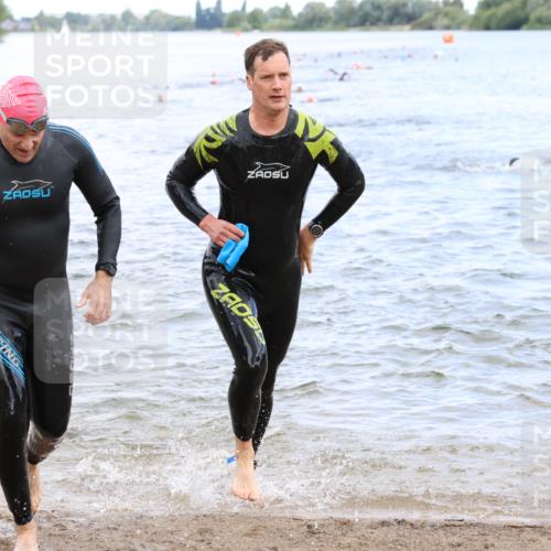 16.06.2024 - 26. Vierlanden-Triathlon Strokosch-Dieckow http://msf.ph/oto/6328855 16.06.2024 11:05:25 Schwimmen 361, 369, 383, 402, 415, 435, 439, 448, 463, 361, 369, 383, 402, 415, 435, 439, 448, 463 meine-sportfotos.de