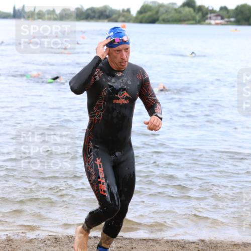 16.06.2024 - 26. Vierlanden-Triathlon Strokosch-Dieckow http://msf.ph/oto/6328916 16.06.2024 11:05:29 Schwimmen 361, 369, 383, 402, 415, 435, 439, 448, 463, 361, 369, 383, 402, 415, 435, 439, 448, 463 meine-sportfotos.de