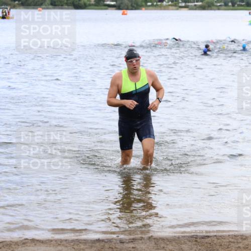 16.06.2024 - 26. Vierlanden-Triathlon Strokosch-Dieckow http://msf.ph/oto/6328981 16.06.2024 11:05:46 Schwimmen 445, 445 meine-sportfotos.de