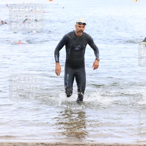 16.06.2024 - 26. Vierlanden-Triathlon Strokosch-Dieckow http://msf.ph/oto/6329175 16.06.2024 11:06:04 Schwimmen 373, 390, 392, 455, 373, 390, 392, 455 meine-sportfotos.de